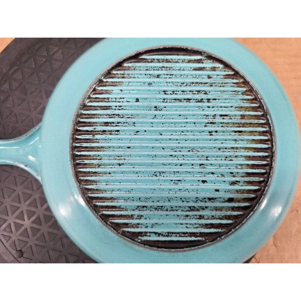 Vintage LE CREUSET Cast Iron Enamel Skillet Pan Turquoise 8 1/2